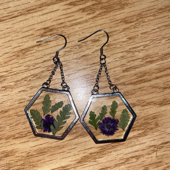 flower glass earrings - Picture 2 of 2